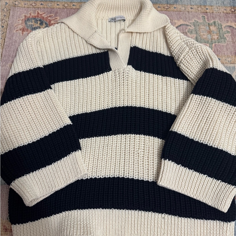 Zara V-Neck Navy and Cream Striped Sweater